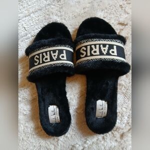 Nicole Miller Black Furry Slippers